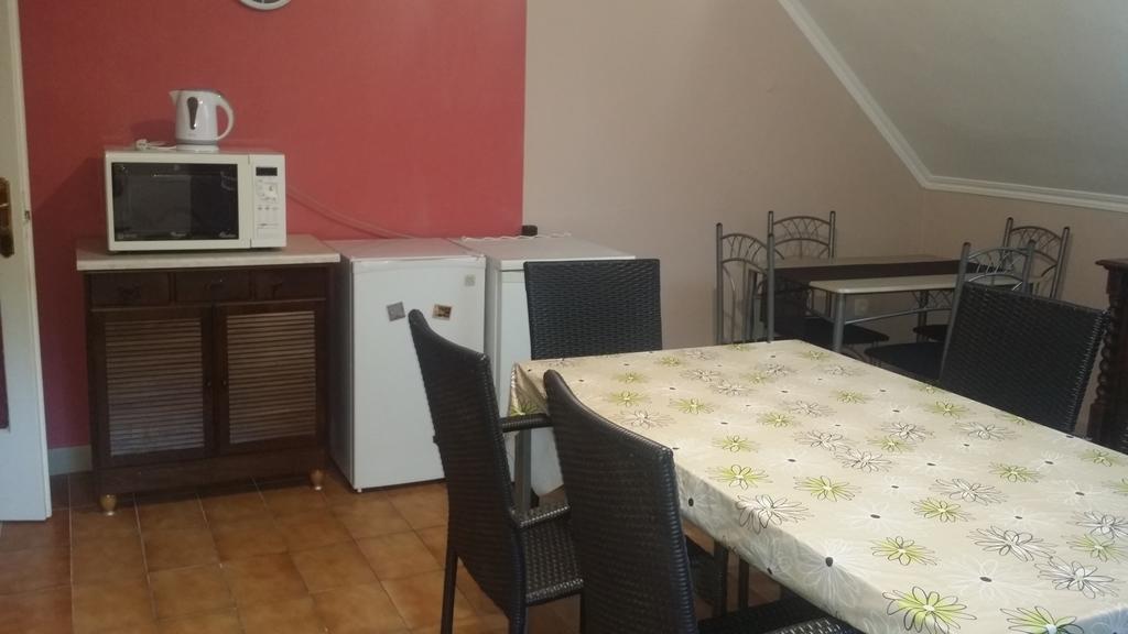 Horváth Apartmanház Kaposvár Exterior foto